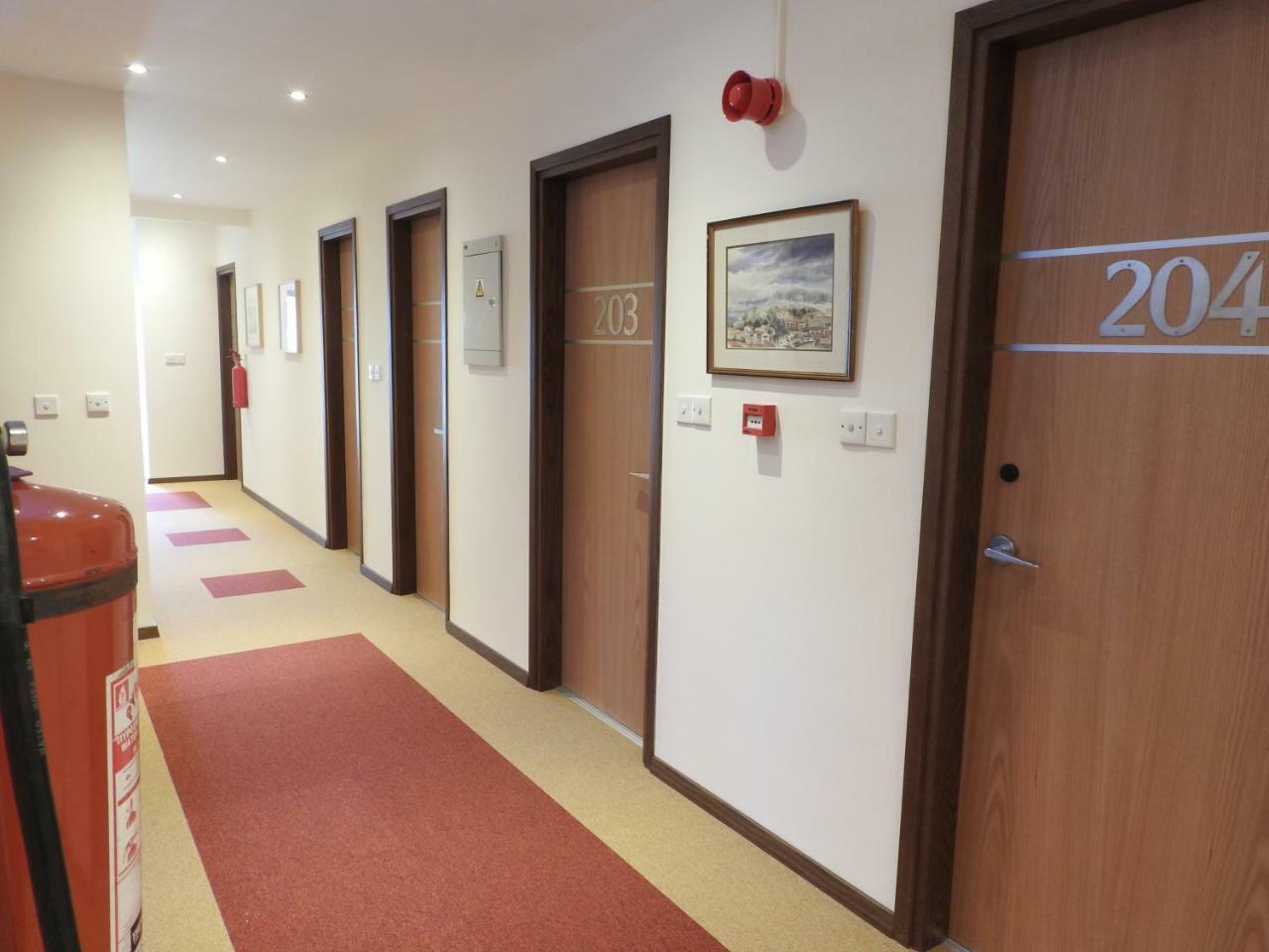 Hill View Hotel Apartments 피조우리 외부 사진