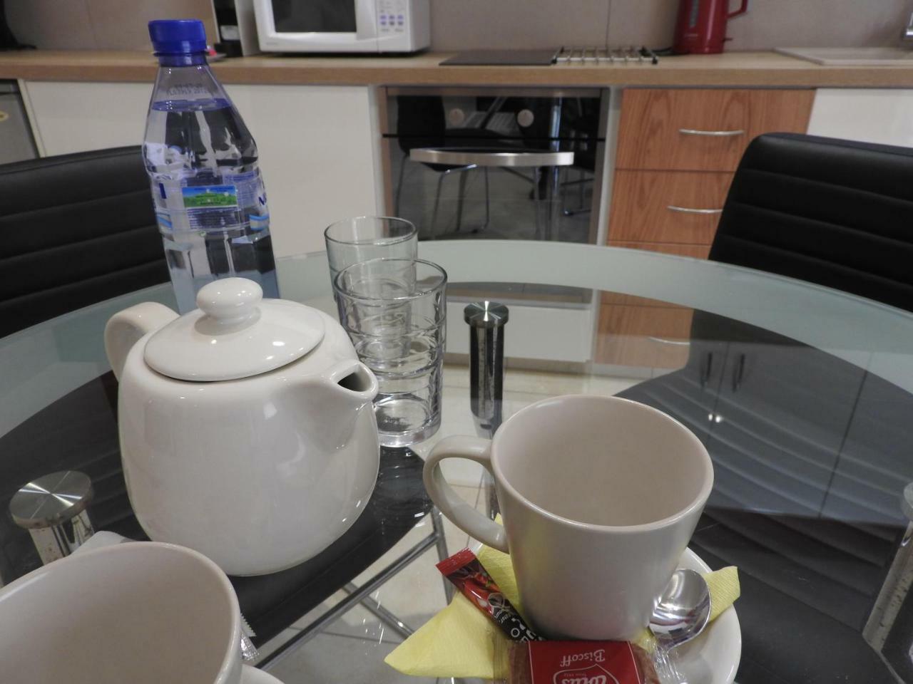 Hill View Hotel Apartments 피조우리 외부 사진