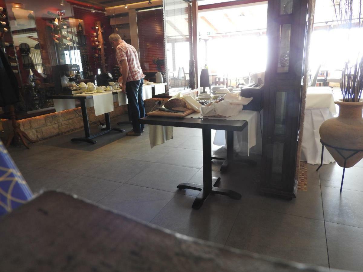 Hill View Hotel Apartments 피조우리 외부 사진